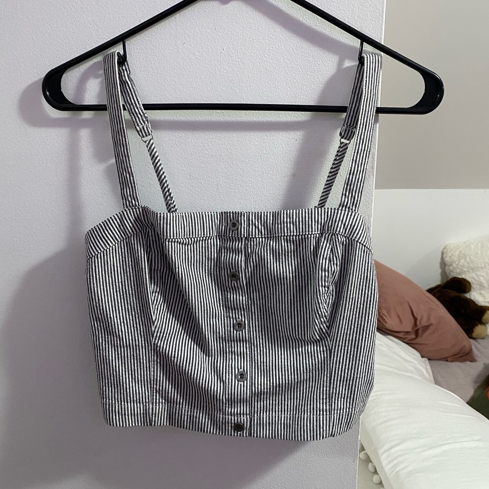 crop top